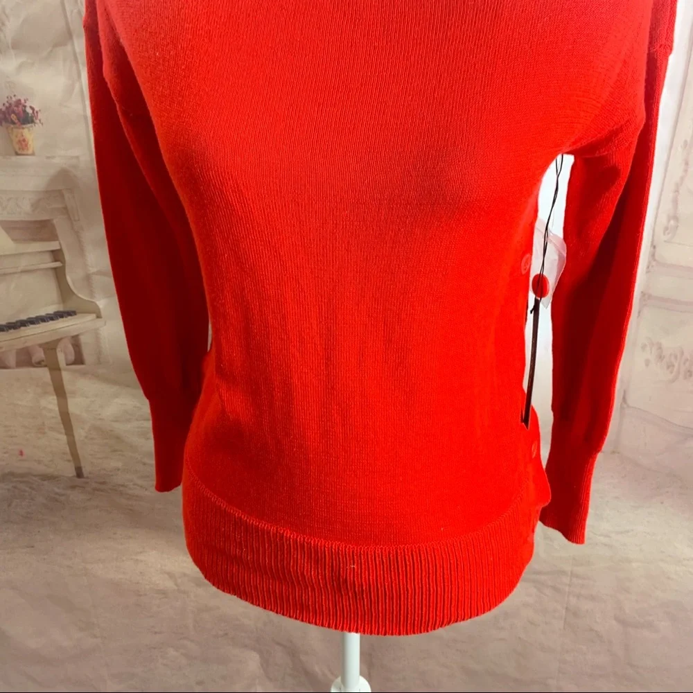 NEW Tahari Side Button Crew Neck Red Sweater - Picture 7 of 11
